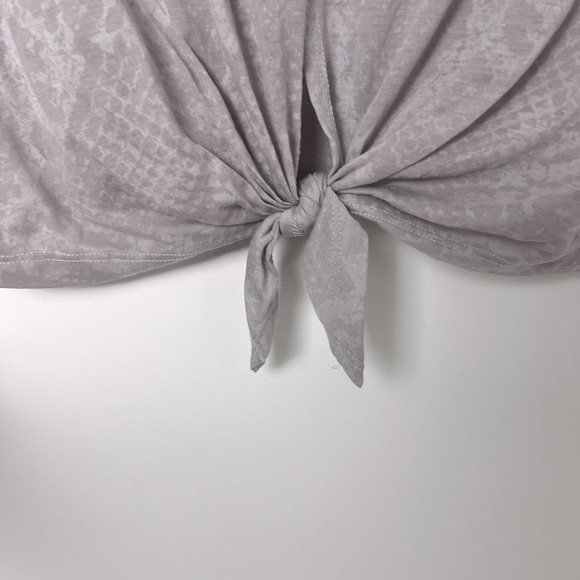 JoyLab Purple Snakeskin Open Front Waist Knot Tie Long Sleeve Athletic Top Sz L - Picture 7 of 8